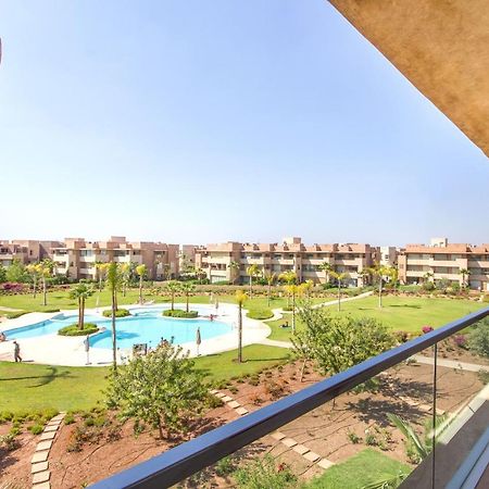 Lumineux Et Vue Degagee Sur Piscine A Prestigia Apartman Marrákes Kültér fotó