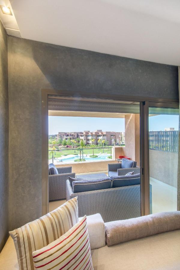 Lumineux Et Vue Degagee Sur Piscine A Prestigia Apartman Marrákes Kültér fotó