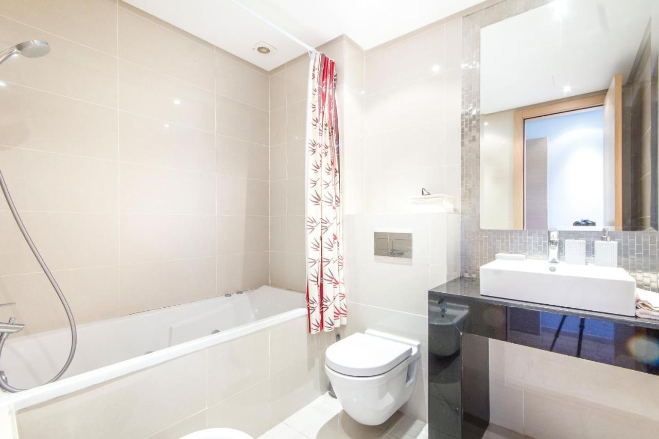 Lumineux Et Vue Degagee Sur Piscine A Prestigia Apartman Marrákes Kültér fotó
